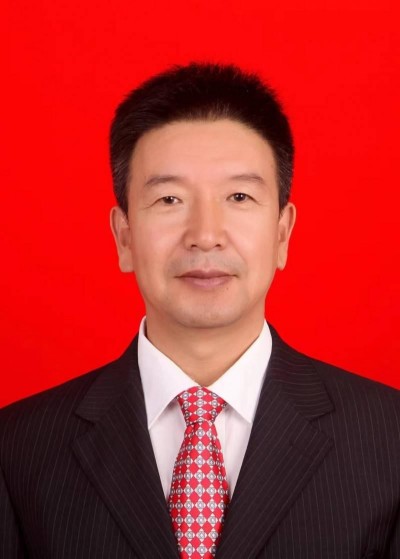 中医张志励：传统与现代交织的中医践行者