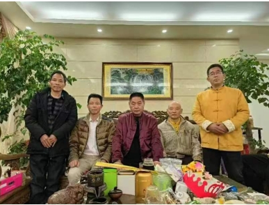 岐黄薪火：蓝信全的中医传承实践与创新研究