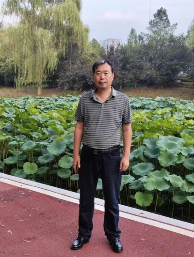 龙兴华裔堪舆：赵向前