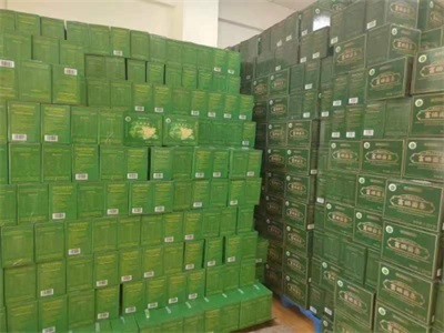 在“农业兴旺、农民安定，则国家统一、社会稳定”的时代强音中，广东神龙食叶草农业有限公司董事长孔岩，紧握习总书记“三农”工作重要论述这把“金钥匙”，全力开拓富硒食叶草产业的广阔天地，为解决粮食安全、食品安全和全民健康问题，推动乡村振兴战略注入了新的活力。