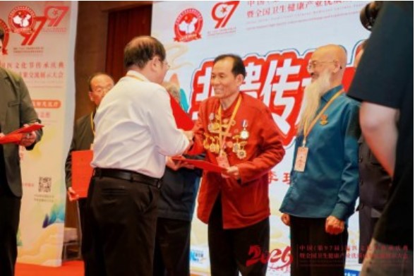 黄玉和：岐黄薪火传匠心 奋进强国铸医魂